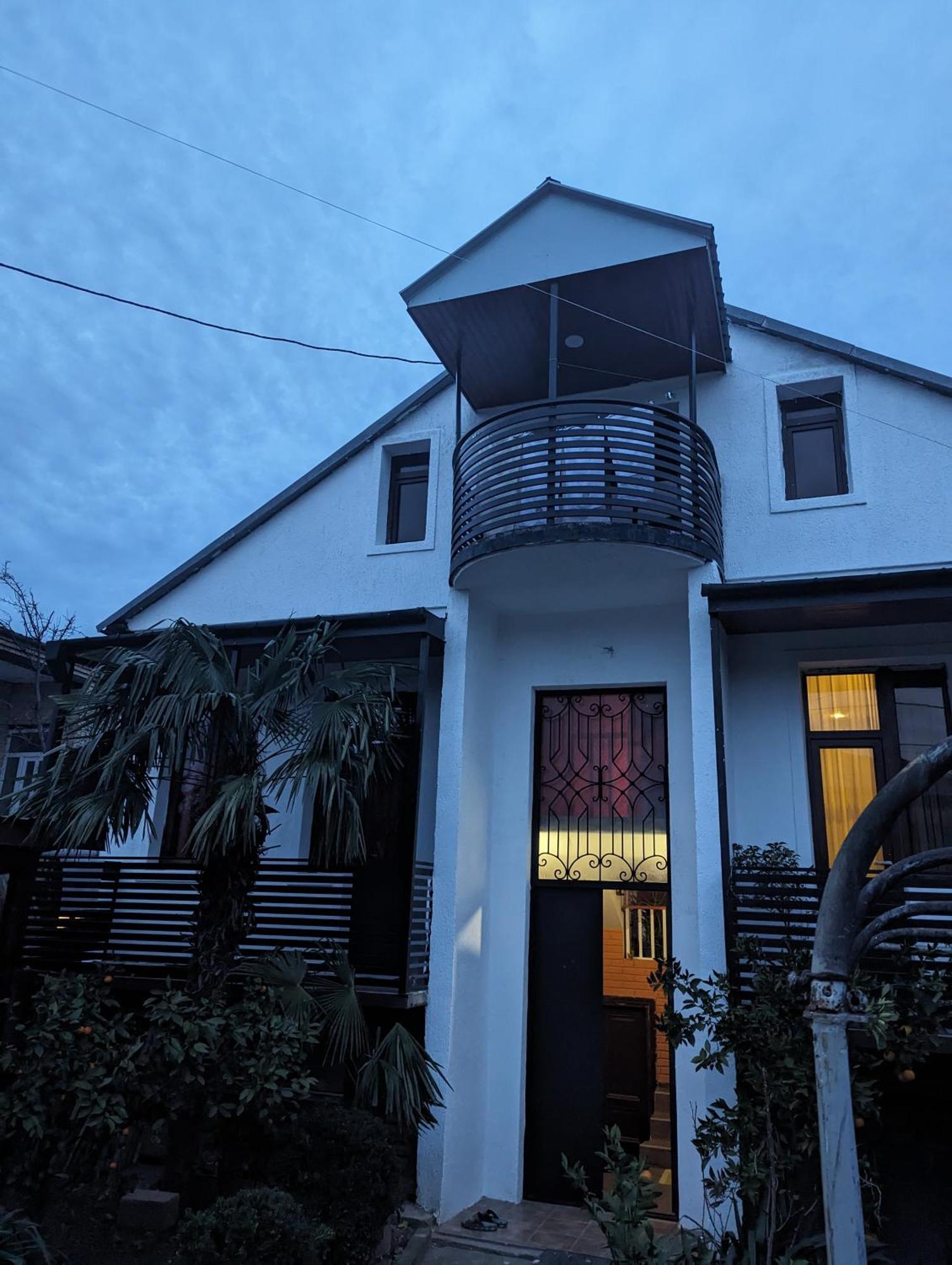 Nino & Irodi'S Guest House Kutaisi Luaran gambar