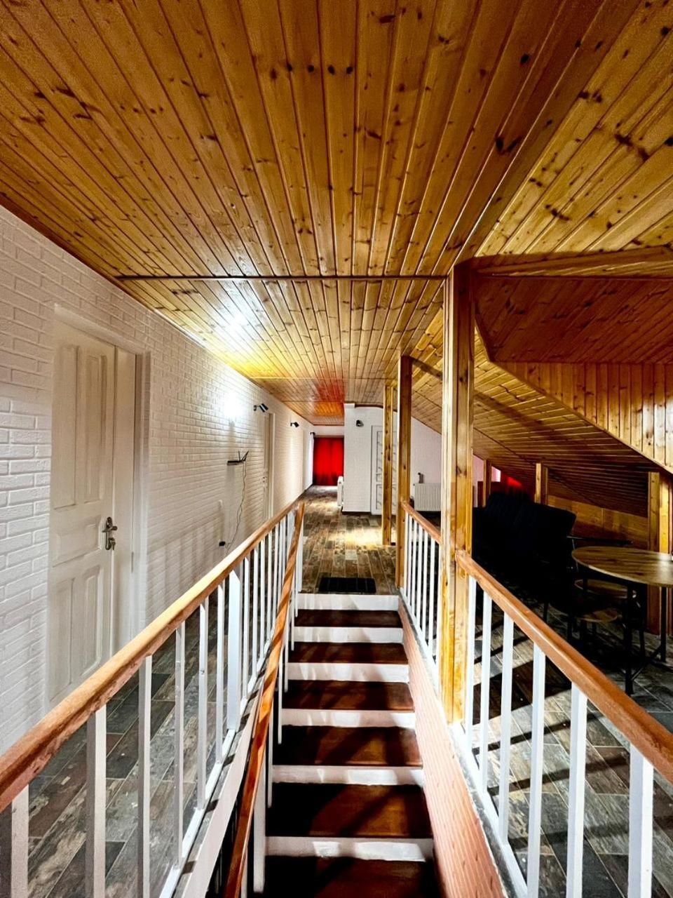 Nino & Irodi'S Guest House Kutaisi Luaran gambar