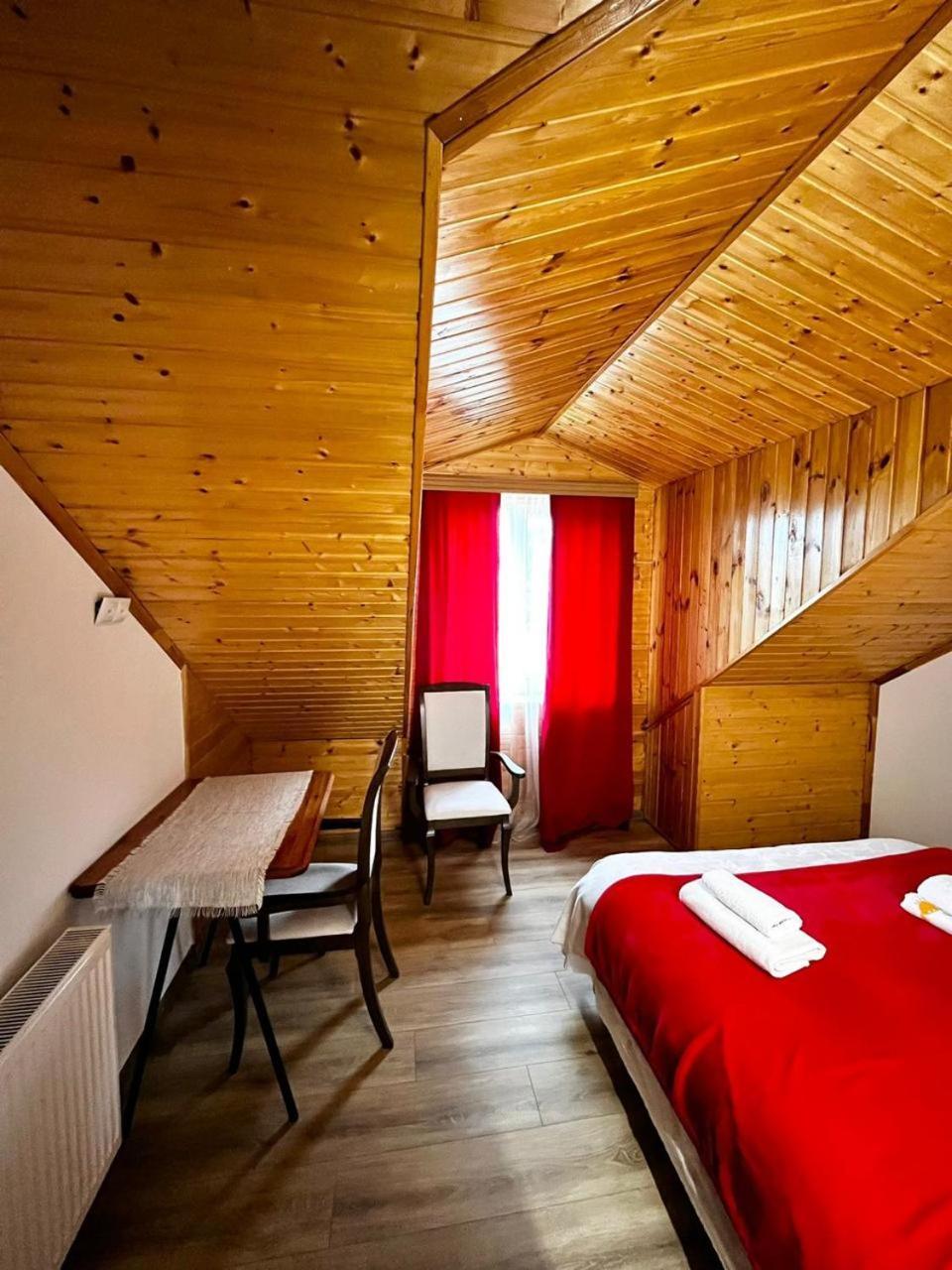 Nino & Irodi'S Guest House Kutaisi Luaran gambar